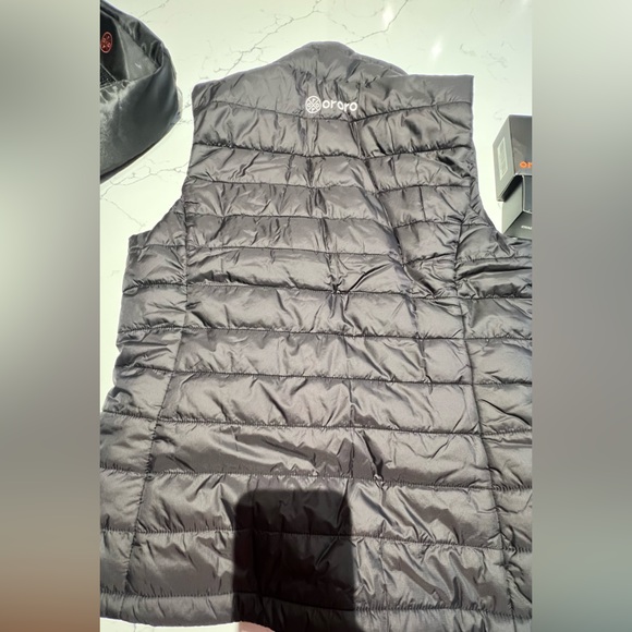 Women’s Ororo Heated Vest Small - Picture 3 of 9